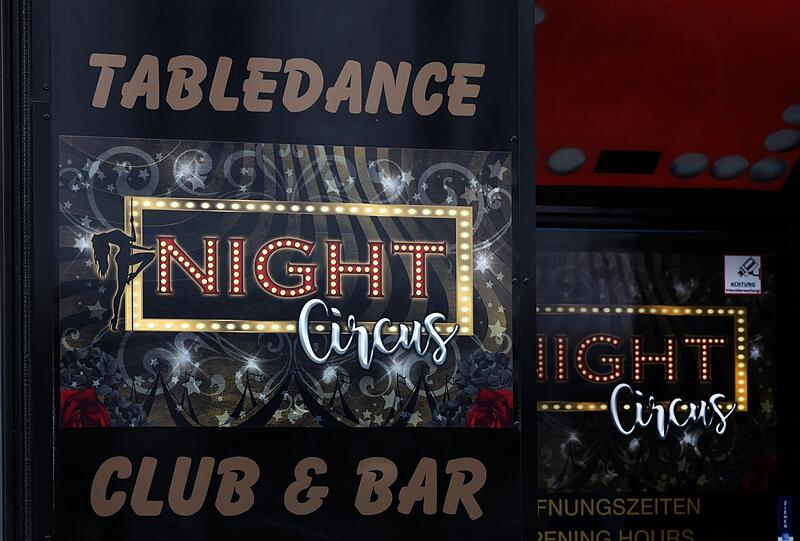 Eine Tabledance-Bar gibt's auch im südlichen Bahnhofsviertel.