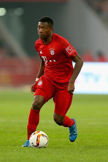 DAVID ALABA NOTE 3: Linksverteidiger der Viererkette, Hintermann von Costa. Die beiden ergänzen sich gut, das sieht nach 'ner prima Verbindung aus Kurbelte viel an, musste aber auch in der Defensive gegen Caligiuri kräftig anpacken.