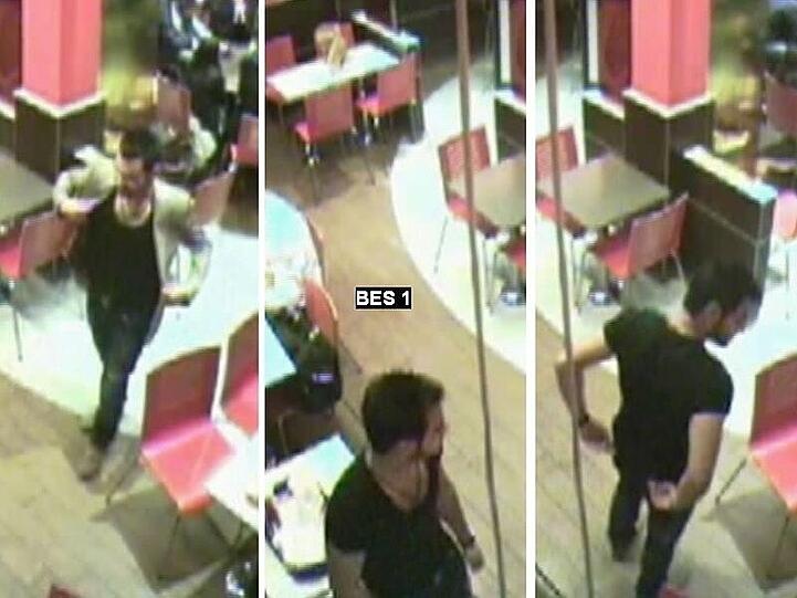 Mit diesen Bildern der Überwachungskamera fahndet die Polizei nach den drei Tätern.