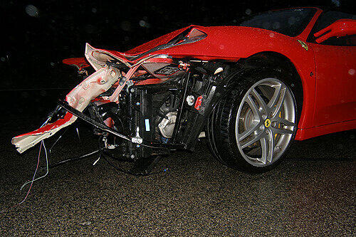 Was vom Traum in Rot übrig blieb - Ferrari nach dem Unfall