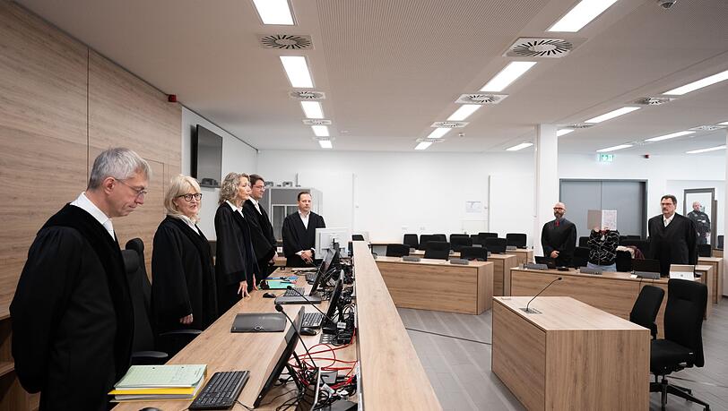 Im Prozess am OLG Dresden sitzt eine mutma&szlig;liche Vertraute und Unterst&uuml;tzerin des rechten Terrortrios NSU auf der Anklagebank.