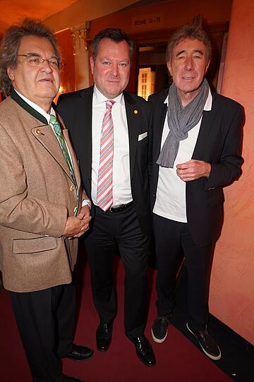 Journalist Helmut Markwort, Bürgermeister Josef Schmid und Bönischs Partner und Nachfolger Thomas Pekny.