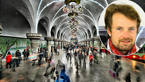 Michael von Hassel und ein Bild von ihm, die U-Bahn in Pjöngjang.
