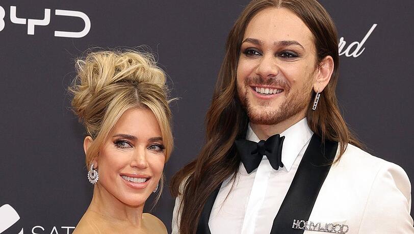 Sylvie Meis und Riccardo Simonetti sind seit vielen Jahren befreundet und besuchten schon viele Events gemeinsam, wie hier 2023 die Bambi-Verleihung in München.