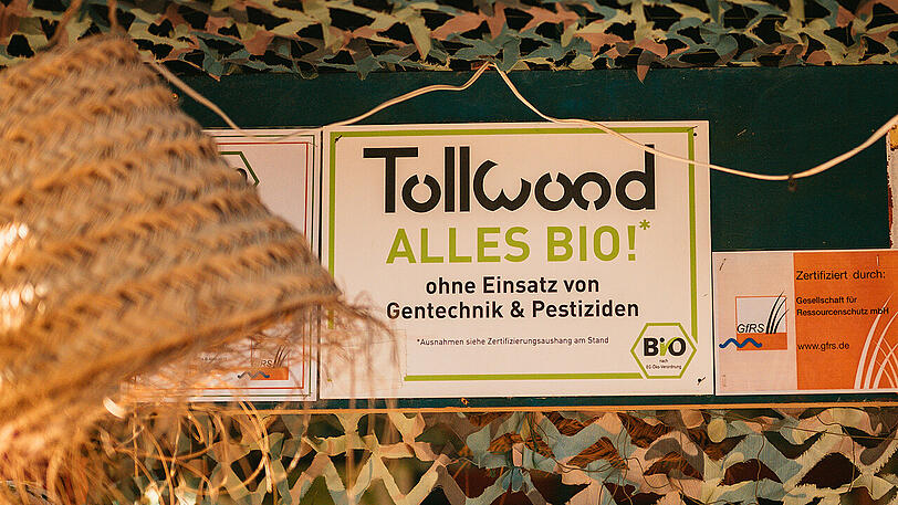 Genuss mit gutem Gewissen: Auf dem Tollwood Festival gibt es kulinarische Vielfalt aus aller Welt in nahezu 100 Prozent Bio-Qualit&auml;t.