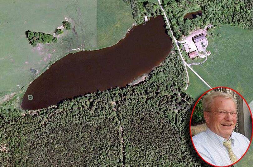 Graner Weiher: Hier wohnt Wirt Manfred Vollmer, eines Tages will er dort ein Wellnesshotel bauen. Eine Hütte hat er schon gebaut - das war allerdings suboptimal.