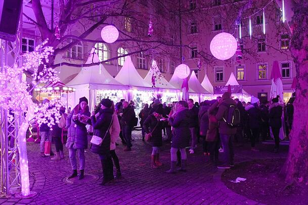Am Stephansplatz wird's jedes Jahr Pink. Am Stephansplatz wird's jedes Jahr Pink.