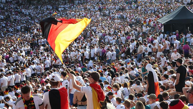 Das letzte Public Viewing im M&uuml;nchner Olympiapark fand w&auml;hrend der Heim-EM 2024 statt. (Archivbild)