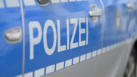 Auf seinem Beutezug suchte sich ein Mann aus Hamburg ausgerechnet ein Radl vor der Polizeiinspektion am Hauptbahnhof aus.