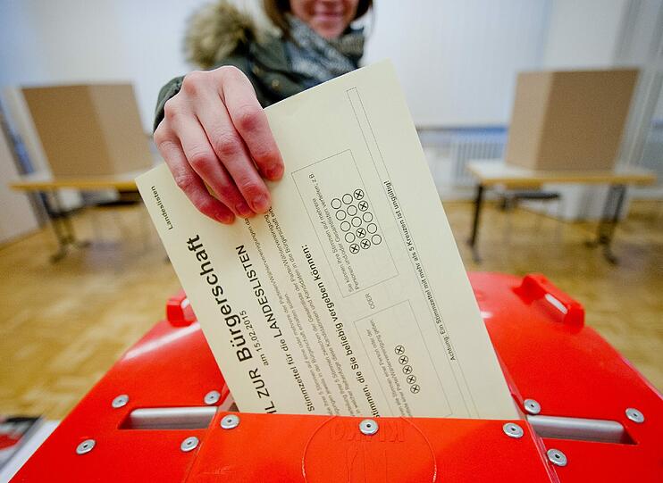 Bilder von der Wahl in Hamburg