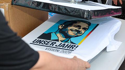 Ulrich Siegmunds (AfD) Konterfei findet sich inzwischen auf T-Shirts. (Archivbild)
