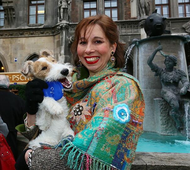 Dieter Reiter lässt's beim Geldbeutel-Waschen krachen: Die spritzigen Bilder...