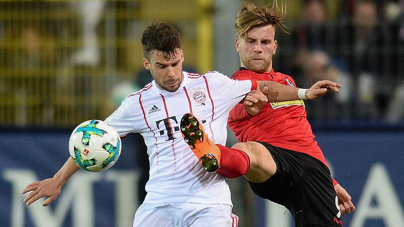 Juan Bernat Note 4: Stand sehr hoch, durfte als Linksaußen ran, da Coman verletzt ist und Ribéry wegen Magen-Darm-Infekt fehlte. Bernat konnte sich kaum durchsetzen, viele Ballverluste. Pluspunkt: Die Vorbereitung des 3:0.