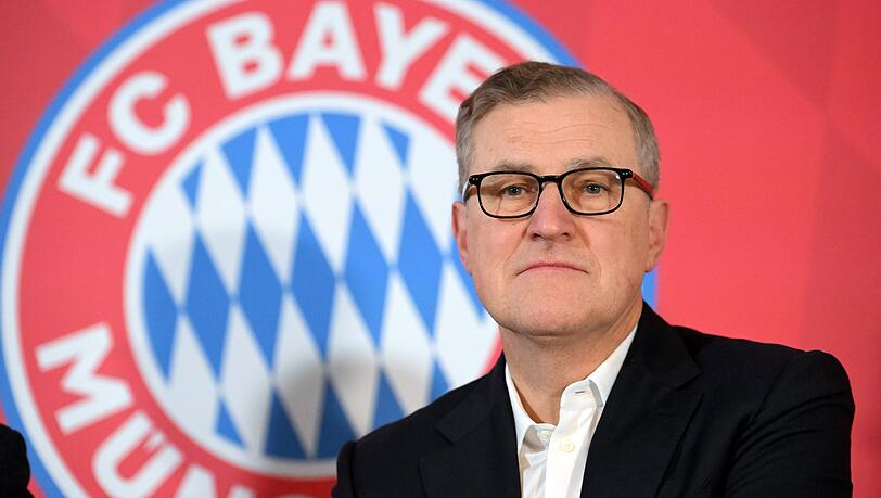 Der FC Bayern um Vorstand Jan-Christian Dreesen f&uuml;hrt mit Harry Kane viele Gespr&auml;che. (Archivbild)