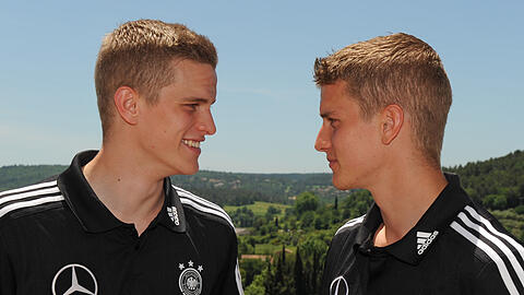 Bei der Nationalelf vereint, bald wieder bei Sechzig: die Zwillingsbrüder Sven (l.) und Lars Bender, hier im Vorfeld der EM 2012.
