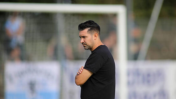 Cheftrainer des TSV 1860: Alper Kayabunar.