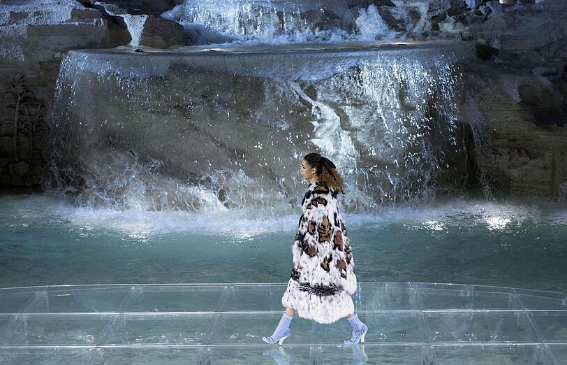 Fendi zeigt in Rom eine spekatkuläre Show