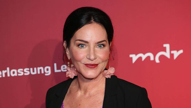 Marisa Burger spielte 25 Jahre lang die Rolle der Sekretärin "Miriam Stockl" bei den "Rosenheim-Cops". Marisa Burger spielte 25 Jahre lang die Rolle der Sekretärin "Miriam Stockl" bei den "Rosenheim-Cops".