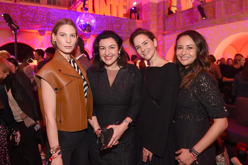 Sarah Brandner, Dorothee Bär, Judith Dommermuth und Sinta Weisz