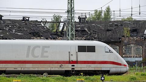 Ein Zug auf dem Weg von Köln nach Berlin wurde in Gifhorn gestoppt. (Symbolbild)