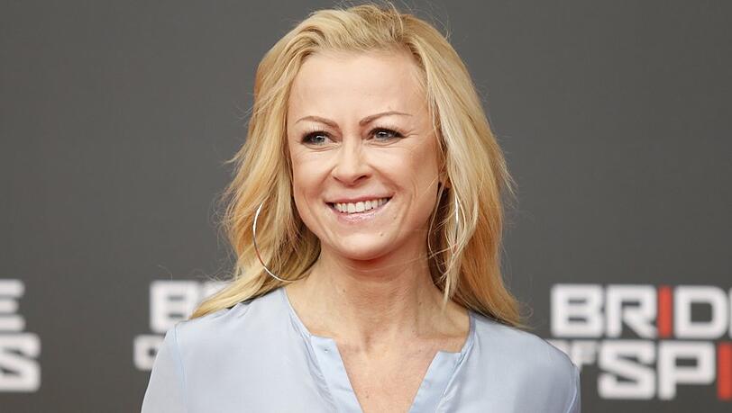 Jenny Elvers ist ab Dienstag (22. Februar) bei "Prominent getrennt" zu sehen.