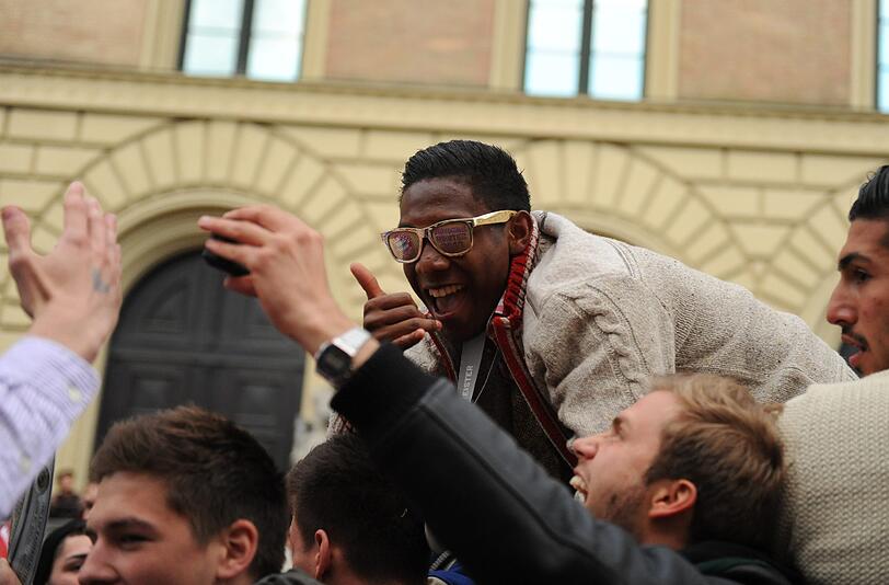Zur Einstimmung auf die Meisterfeier: So feierte der FC Bayern im letzten Jahr die Meisterschaft. Die Kult-Bilder...