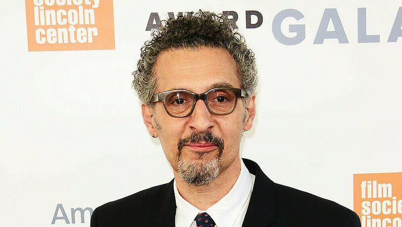 John Turturro wird zu Gothams Unterweltboss Carmine Falcone John Turturro wird zu Gothams Unterweltboss Carmine Falcone