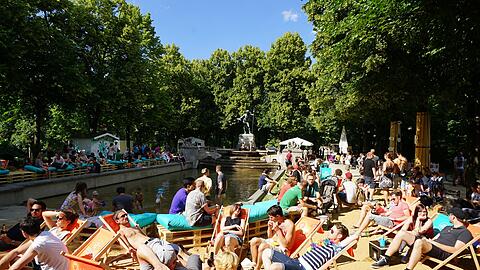 Das KVR prüft, ob heuer zwei Kulturstrände stattfinden können, einer am Vater-Rhein-Brunnen..