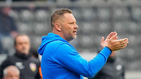 Pal Dardai bleibt Trainer der Berliner Hertha.