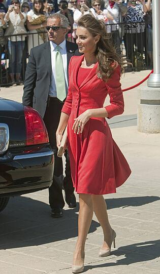 Bei ihrer Kanada-Reise 2011 hatte Kate das Outfit zum ersten Mal ausgeführt.