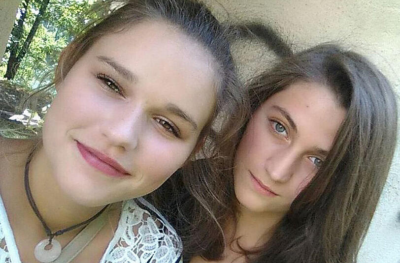 Seit mittlerweile zweieinhalb Wochen spurlos verschwunden: Anna-Lena Notz (14) und Eileen Stübbe (16).
