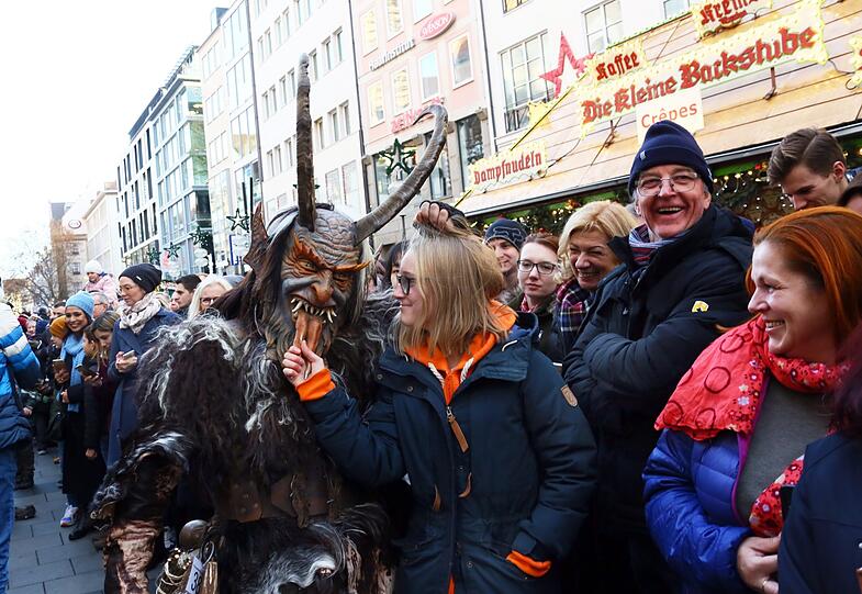 Die Bilder vom Krampuslauf am zweiten Advent.