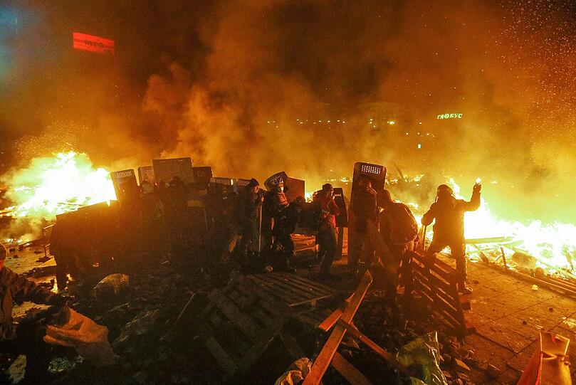 Blut, Feuer, Gewalt: Die Situation in Kiew ist in der Nacht weiter eskaliert. Die Bilder aus der Ukraine.