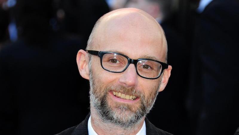Moby fühlt sich verletzt. Moby fühlt sich verletzt.