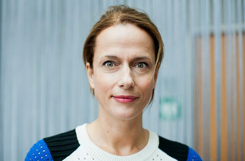 Claudia Michelsen spielt im ZDF-Dreiteiler "Ku'damm 56" eine Tanzlehrerin und strenge Mutter in den 50ern.