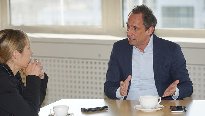 "Ökologische Vielfalt gibt es nicht zum Nulltarif", sagt Umweltminister Thorsten Glauber im Gespräch mit AZ-Redakteurin Natalie Kettinge