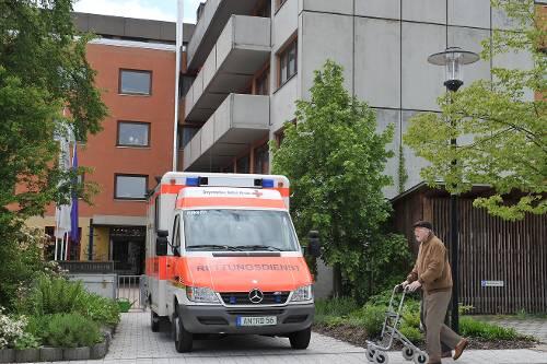 Das St. Stephanus-Heim in Dinkelsbühl geriet in die Schlagzeilen. Jetzt hat die Staatsanwaltschaft einen Strafbefehl gegen eine Pflegerin beantragt, weil sie zwei Bewohner geschlagen haben soll.