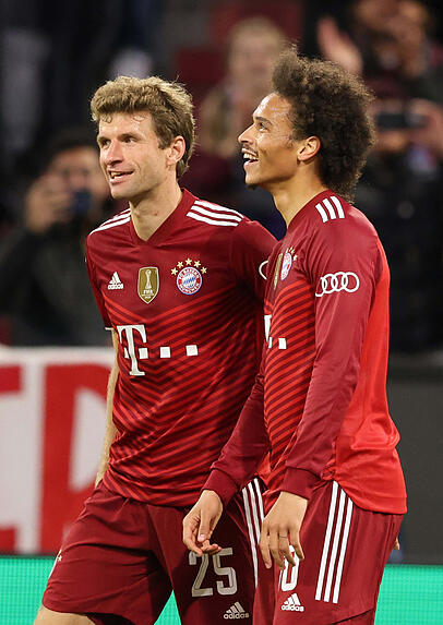Offensivgiganten: Thomas Müller und Leroy Sané (r.). Offensivgiganten: Thomas Müller und Leroy Sané (r.).