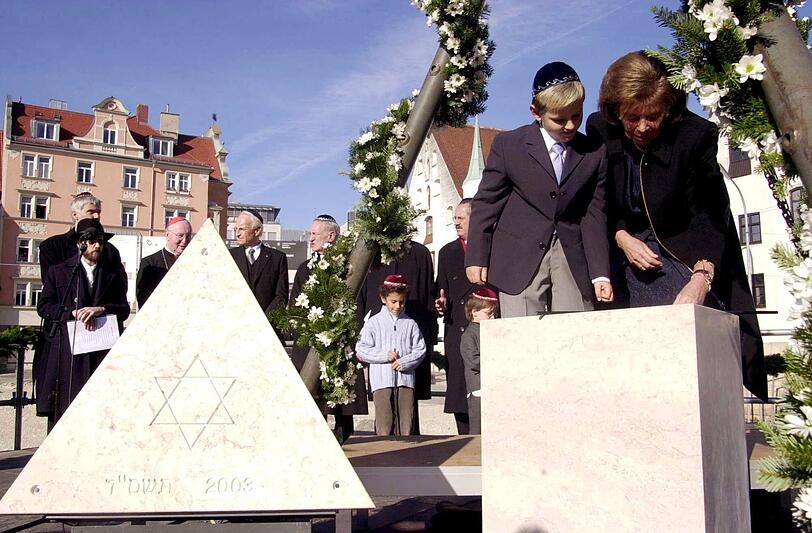 Bei der Grundsteinlegung fürs Jüdische Zentrum 2003.