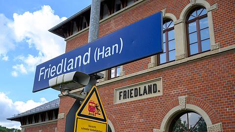 Der Bahnhof Friedland liegt rund 20 Autominuten von Göttingen entfernt, nahe der Grenze zu Hessen und Thüringen.