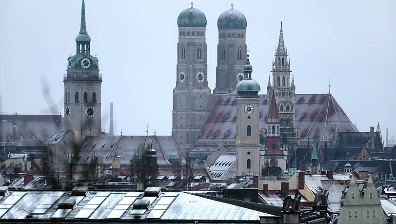 Die Parteien, die in M&uuml;nchen bei der Kommunalwahl antreten, haben verschiedene Ideen, um die Wohnungskrise in M&uuml;nchen zu l&ouml;sen.