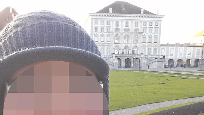 ...mit dem Verurteilten auf Facebook befreundet, wurde ebenfalls belästigt. ...mit dem Verurteilten auf Facebook befreundet, wurde ebenfalls belästigt.
