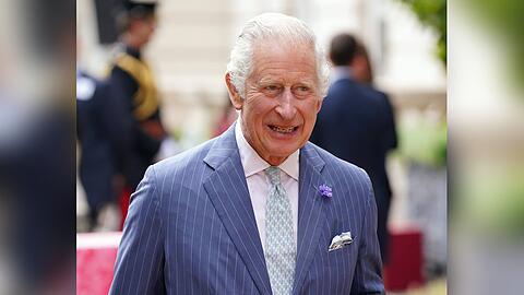 König Charles III schickt der englischen Frauen-Fußballmannschaft bestärkende Worte nach der WM-Niederlage gegen Spanien.