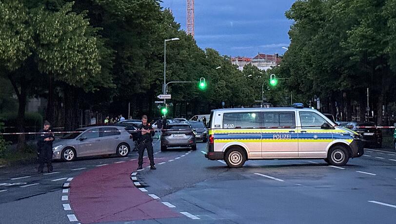 Die Polizei sperrte den Tatort ab. (Archivbild)