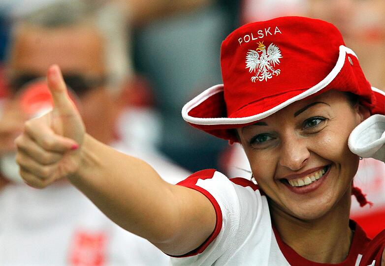 Schrill, bunt, Fußball: Das sind die besten Fan-Kostüme zur EM 2012! Zum Durchklicken!