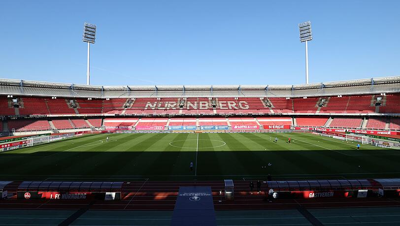 Blick in das Stadion vor dem Spiel.