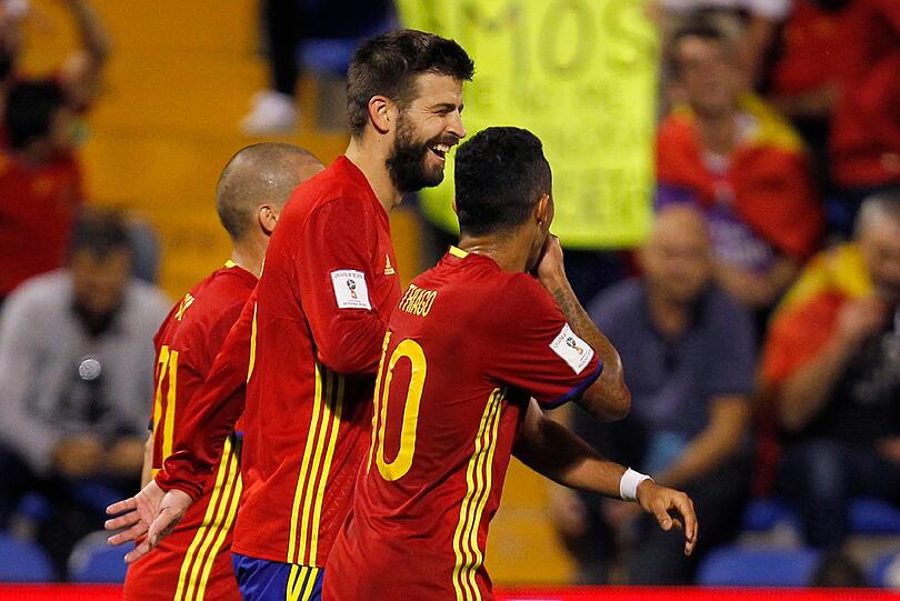 Spanien: Der Weltmeister von 2010 ist natürlich auch dabei. Mit einem 3:0-Sieg gegen Albanien ist ihnen das WM-Ticket nicht mehr zu nehmen.