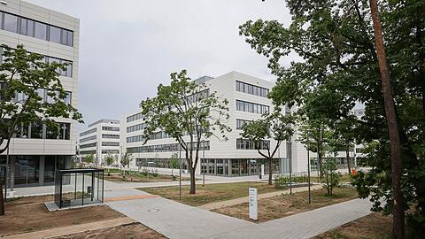 Mit dem Modul 8 ist der Siemens Campus Erlangen nach mehr als zehnj&auml;hriger Planungs- und Bauzeit fertiggestellt.