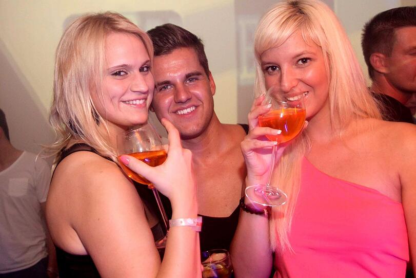 "Club Bizarre Police Academy Sex" im Parkcafé