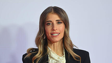 Moderatorin Cathy Hummels &uuml;bt Gesellschaftskritik.